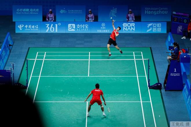 更为激烈的 更为激烈的