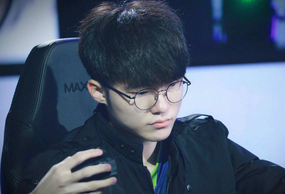 虽然他们在 虽然他们在